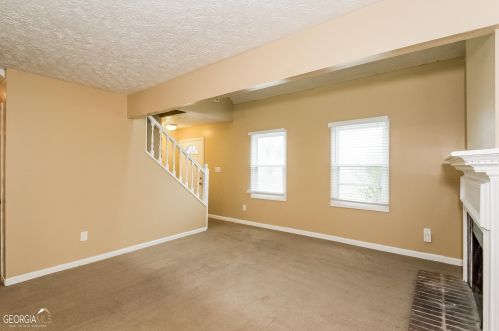 6045 Amberly Rd, Rex GA  30273-1203 exterior