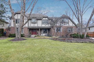 409 Bonnie Brae Rd, Oak Brook, IL 60521-2815