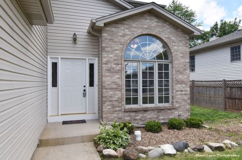 870 Chatham Ave, Addison, IL 60101-6508