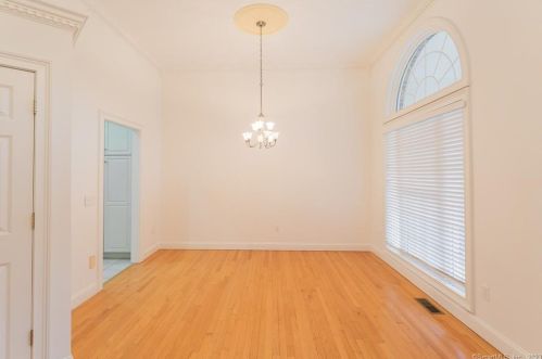 5 Stonewall Rd, Colchester CT  06420-4135 exterior