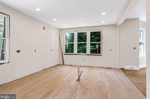 115 Washington Ave, Tavistock NJ  08033-3320 exterior