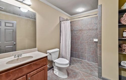 2308 Briarcliff Cmns, Atlanta GA  30345-2173 exterior