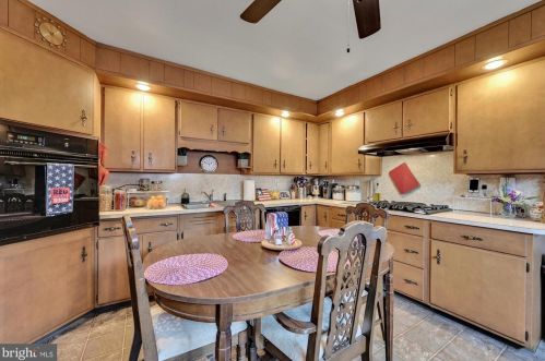 47 Maple Ave, Primrose PA 17901-8950 exterior