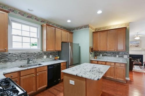 737 Gardenside Cir, Marietta GA  30067-2735 exterior