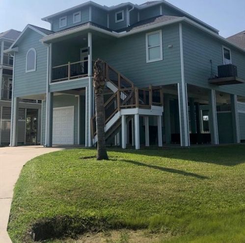 3731 Pirates Beach Cir, Galveston, TX 77554-8215