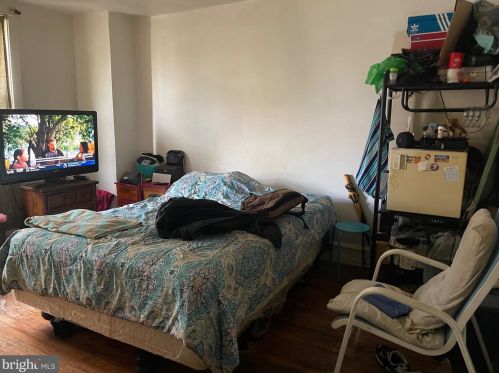 4619 Woodland Ave, Camden NJ  08110-6429 exterior