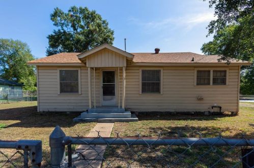 410 Jewel St, Conroe, TX 77301-5019