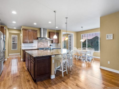 26605 Peakview Dr, Aurora CO 80016-6108 exterior