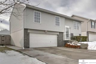 17731 Josephine St, Omaha, NE 68136-2022
