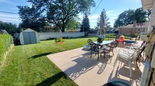 171 Lance Dr, Des Plaines, IL 60016-2625
