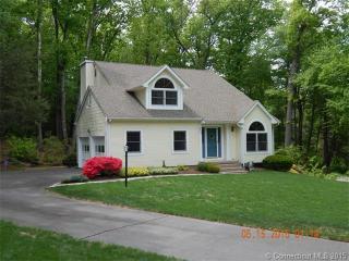 520 Riv St, Windsor CT  06095-1366 exterior