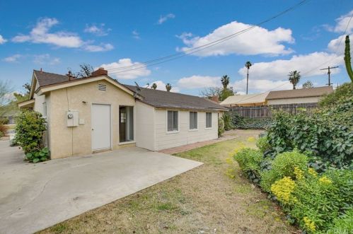 2918 Westridge Rd, Riverside CA  92506-4454 exterior