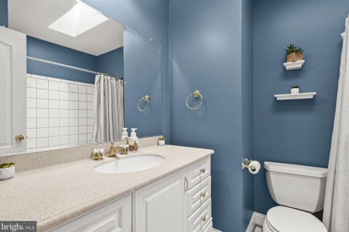 10871 Lockwood Dr, Silver Spring MD 20901-4514 exterior