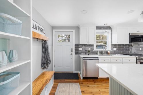 29 Larch Dr, Coventry, RI 02816-5622