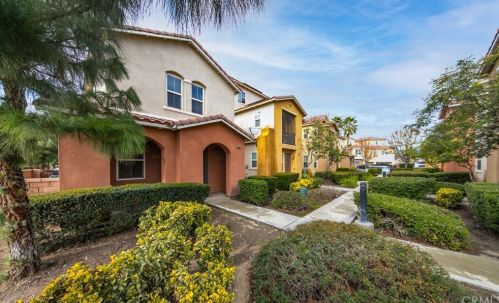 275 Bloomington Ave, Rialto, CA 92376-6996
