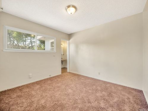 3672 Artesian St, Riverside CA  92503-4125 exterior