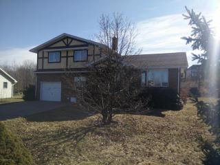 11 Skytop Dr, Pittston PA  18641-1051 exterior