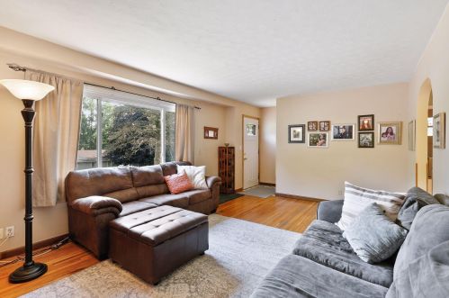 700 Eldridge Ave, Saint Paul MN  55113-6412 exterior