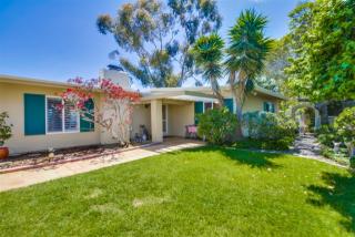 2275 Nob Hill Dr, Carlsbad, CA 92008-1138