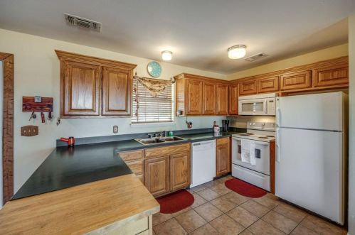 1256 Kentucky Town Rd, Whitewright TX 75491-3502 exterior