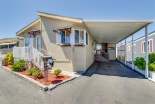 69 Hummingbird Ln, Oceanside, CA 92057-6450