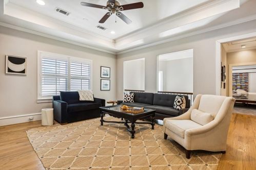 5620 Anita St, Dallas TX  75214-2709 exterior