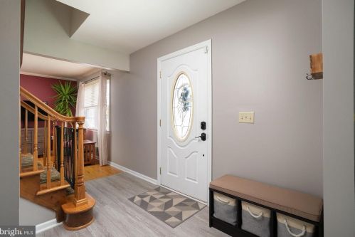 65 Quimby Ave, Trenton, NJ 08610-2510