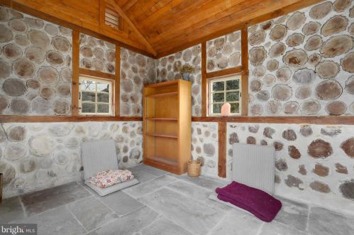 6701 Poplar Ave, Silver Spring MD 20912-4671 exterior