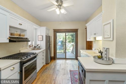 959 James Ave, Saint Paul MN  55102-3329 exterior