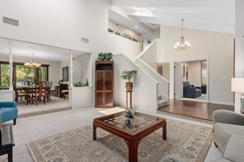 7315 Esfera St, Carlsbad, CA 92009-7821