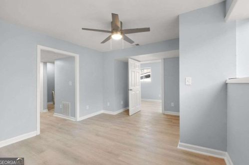 3225 Dogwood Dr, Atlanta GA  30344-3909 exterior