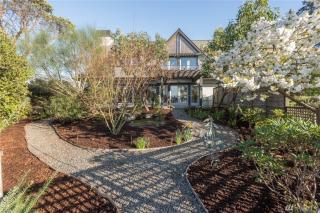 11515 103rd Ave, Vashon, WA 98070-3009