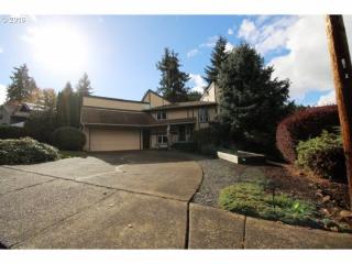 568 68th Pl, Springfield OR  97478-7305 exterior