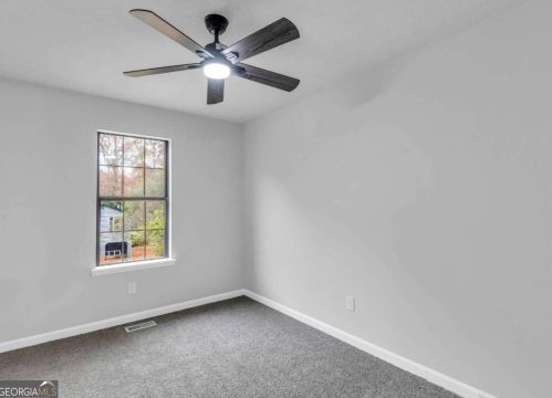 5438 Martins Crossing Rd, Stone Mountain GA  30088-1713 exterior