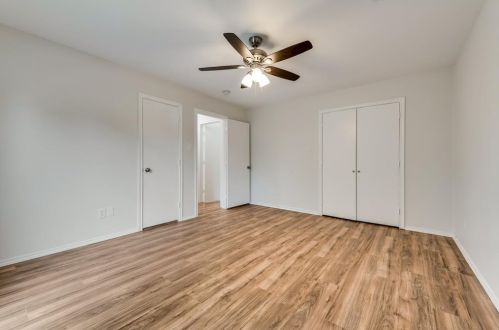 9905 Crystal Valley Way, Dallas TX  75227-5235 exterior