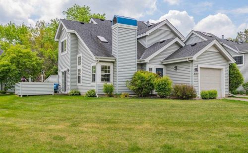 1830 Terraceview Ln, Minneapolis MN  55447-2419 exterior