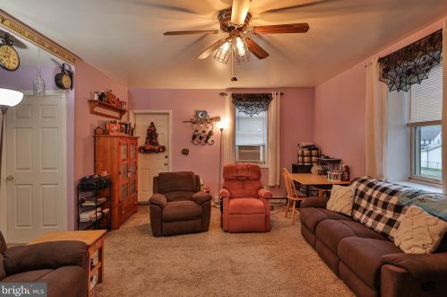 23 Central Ave, Bangor PA 18013-2221 exterior