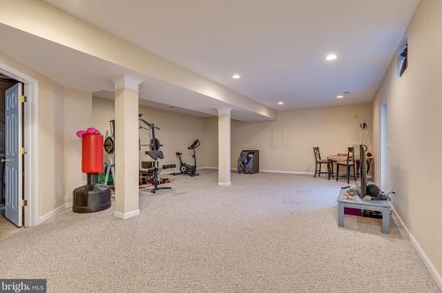 62 Pathfinder Ct, Shepherdstown, WV 25443-3721