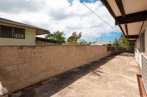 86-047 Analipo St, Nanakuli, HI 96792-3006
