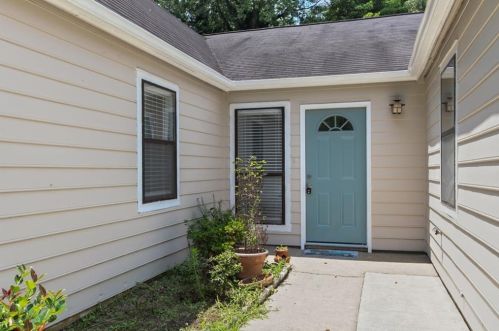 216 Colony Springs Dr, Holly Springs GA  30188-5322 exterior