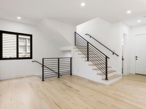 2374 Logan Cir, Atlanta GA  30318-2855 exterior