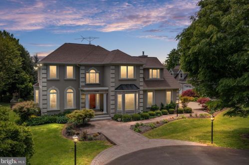 37449 Koerner Ln, Purcellville, VA 20132-2856