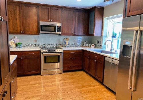 1728 Devonshire Dr, Benicia, CA 94510-1726