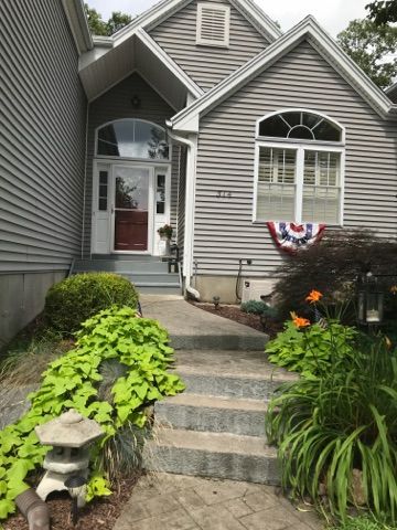 514 Antelope Trl, Huntington, CT 06484-2849