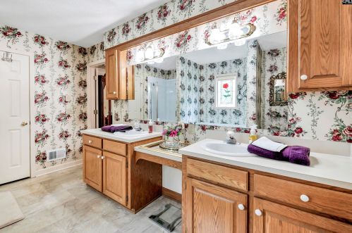 13 Edens Ln, Lugoff SC  29078-8947 exterior