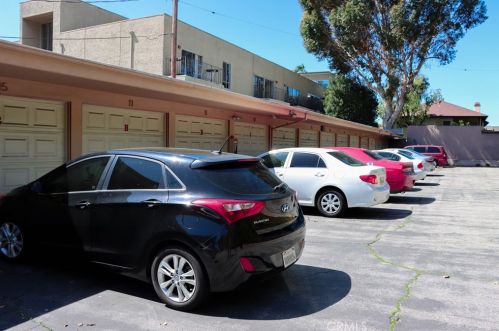 1415 Brand Blvd, Glendale CA  91202-1855 exterior