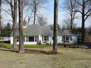 127 Woodland Dr, York, PA 17403-3631