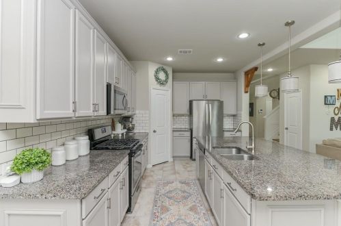 8110 Mesquite Hill Ln, Richmond TX 77469-1922 exterior