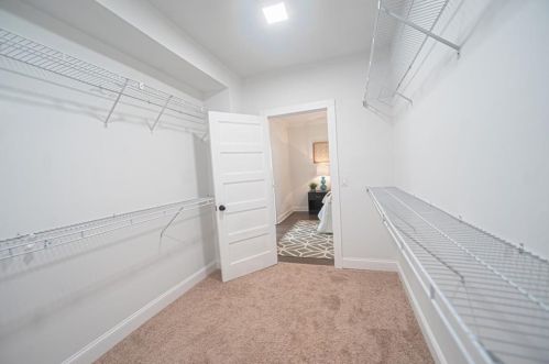 934 Burns Dr, Atlanta GA  30310-4632 exterior