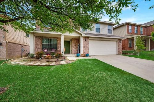 2033 Bliss Rd, Fort Worth, TX 76177-7385